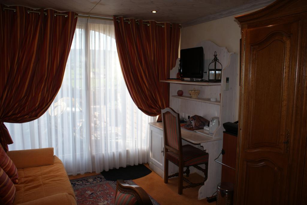 Hotel Restaurant Le Schlossberg Zellenberg Kamer foto
